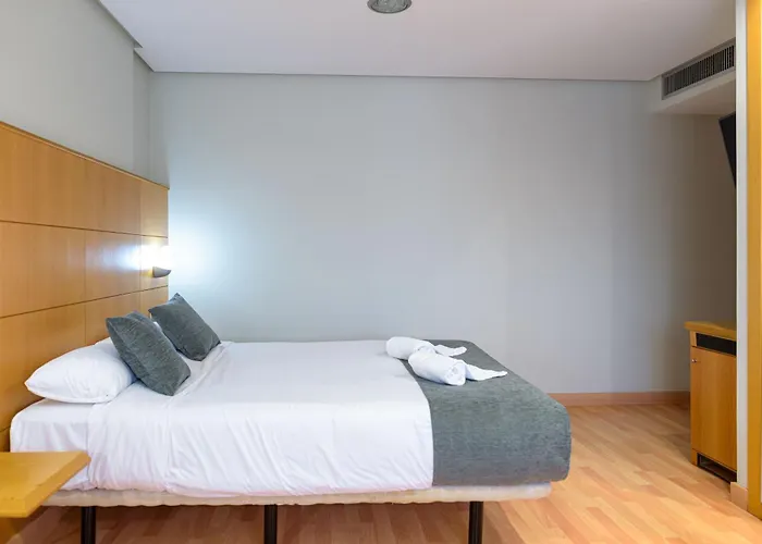 Alda Xinzo מלון שינזו דה לימיה